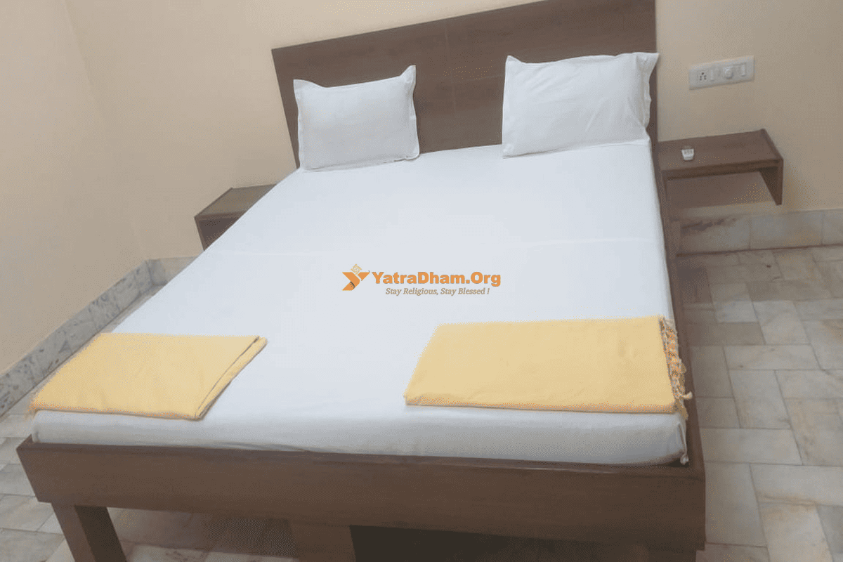 2 Bed AC Room