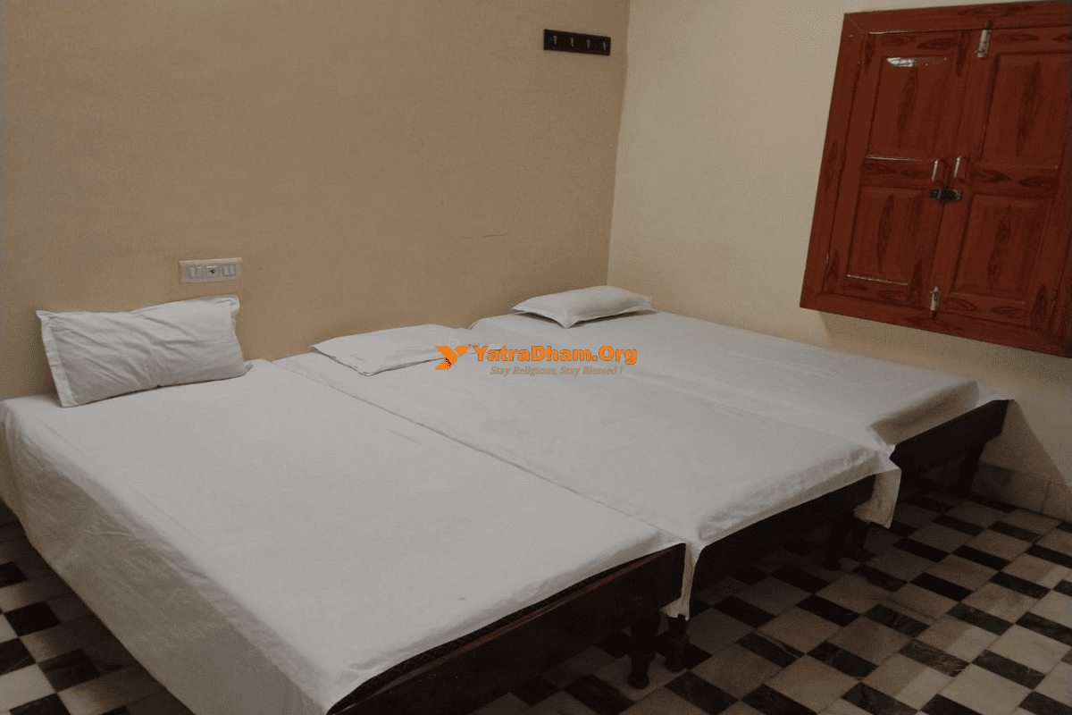 3 Bed Non AC Room